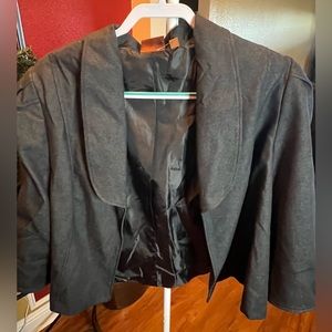 Plus sized BLACK/BLUE cropped blazer by LANE BRYANT ICON collection Size 22